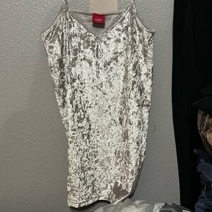 silver velvet tank top